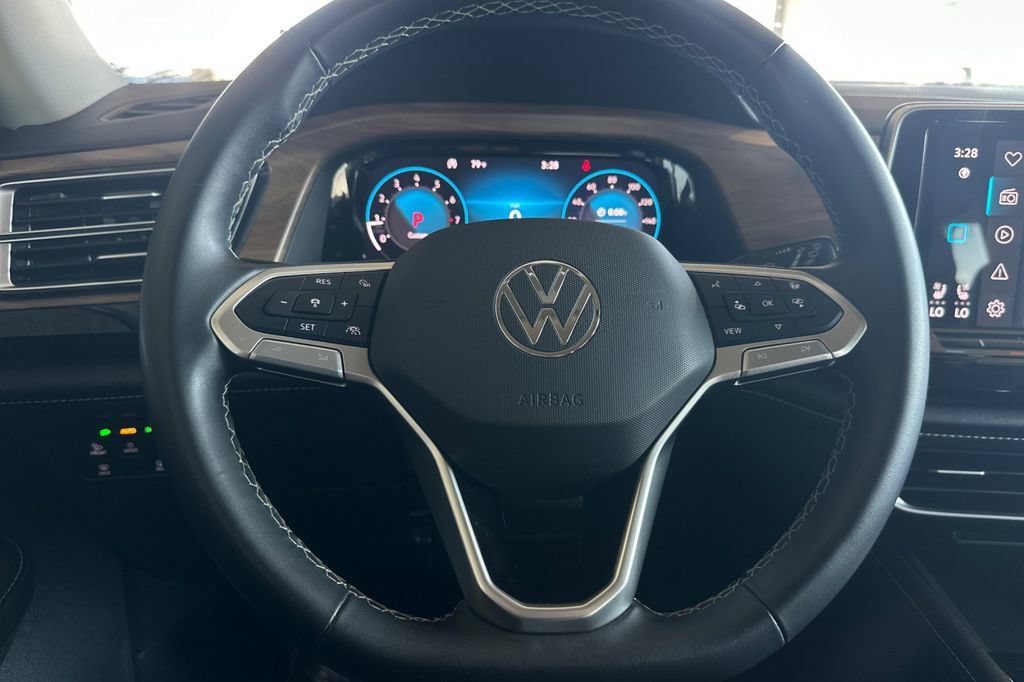 Used 2024 Volkswagen Atlas SE AWD/4WD image 27