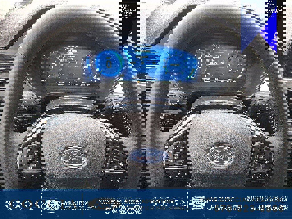 Certified 2022 Ford Escape Titanium image 21