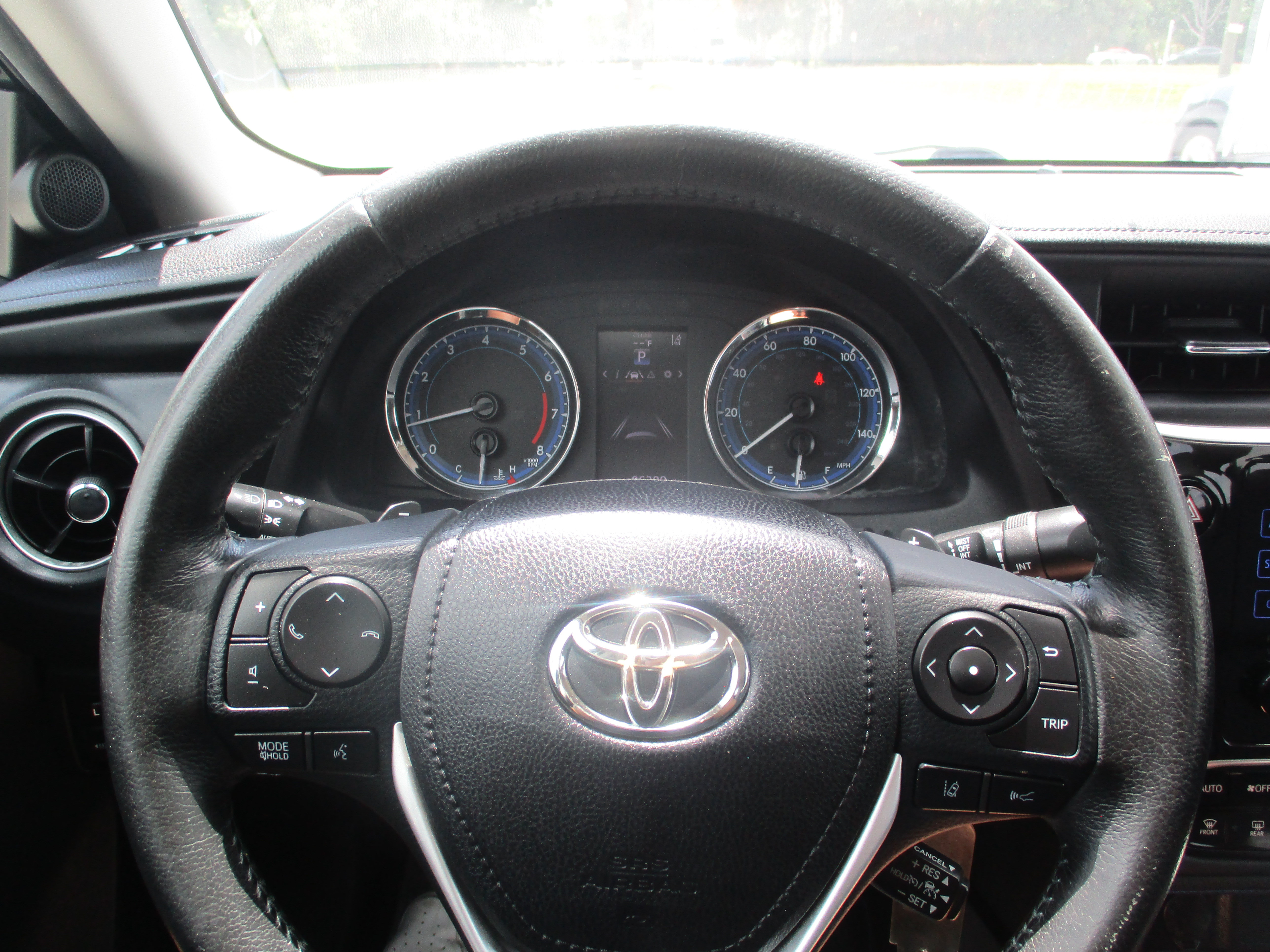 Used 2019 Toyota Corolla SE FWD image 15