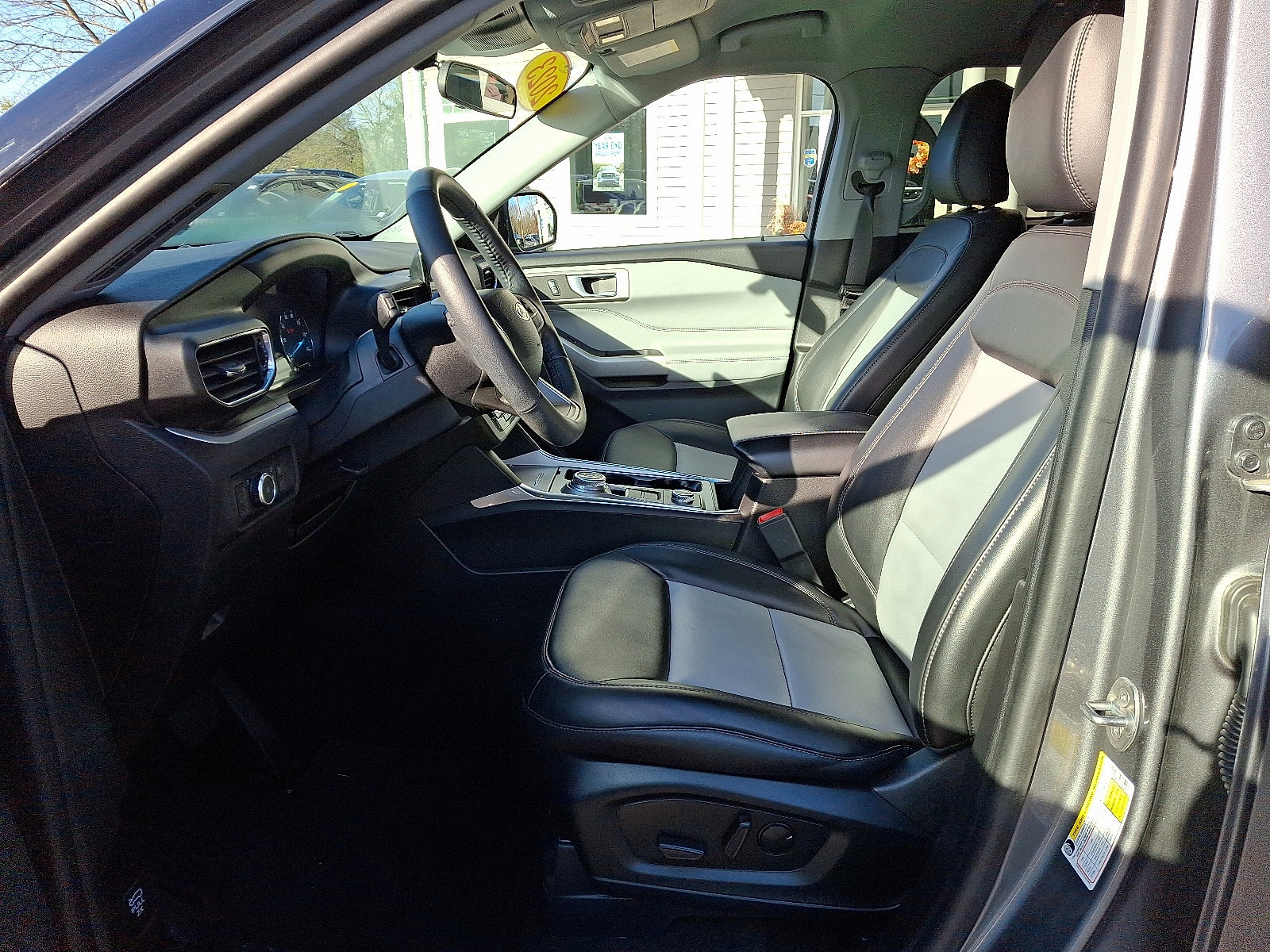 Certified 2023 Ford Explorer XLT w/ Equipment Group 202A image 15