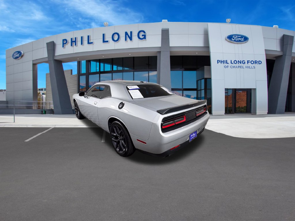 Used 2020 Dodge Challenger SXT w/ Blacktop Package RWD image 3