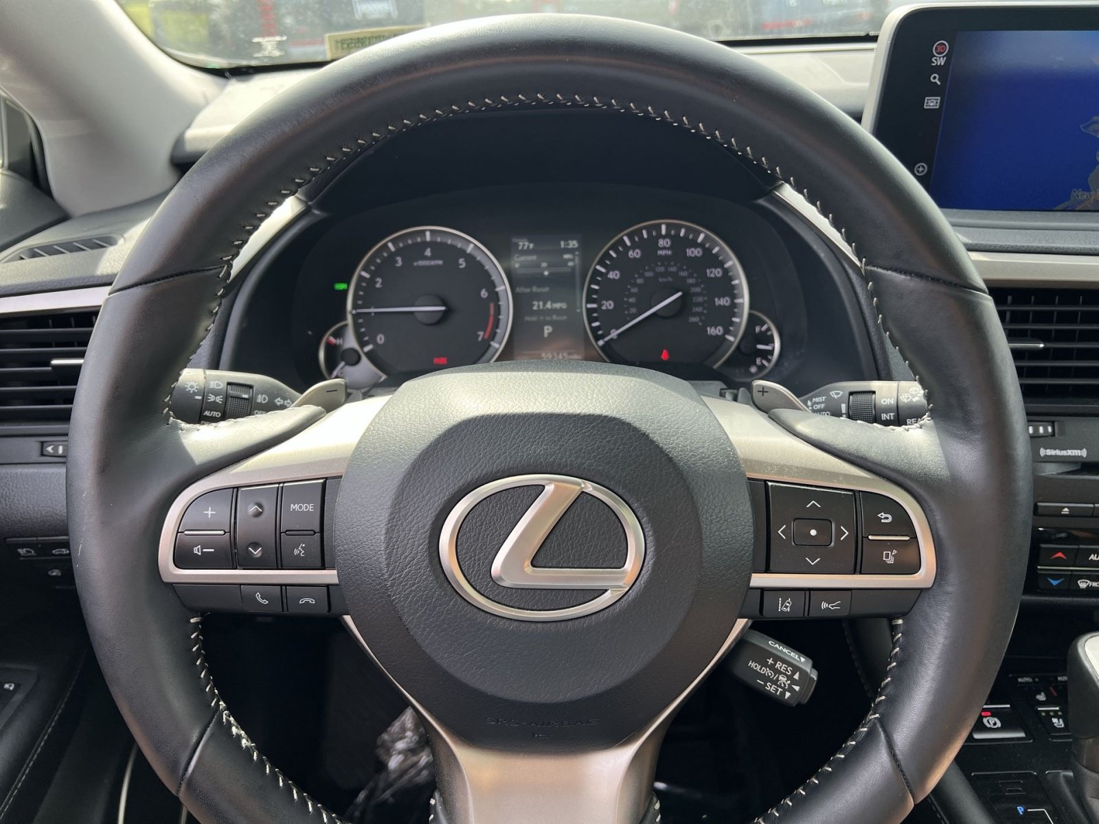 Used 2022 Lexus RX 350L Premium w/ Premium Package AWD/4WD image 16