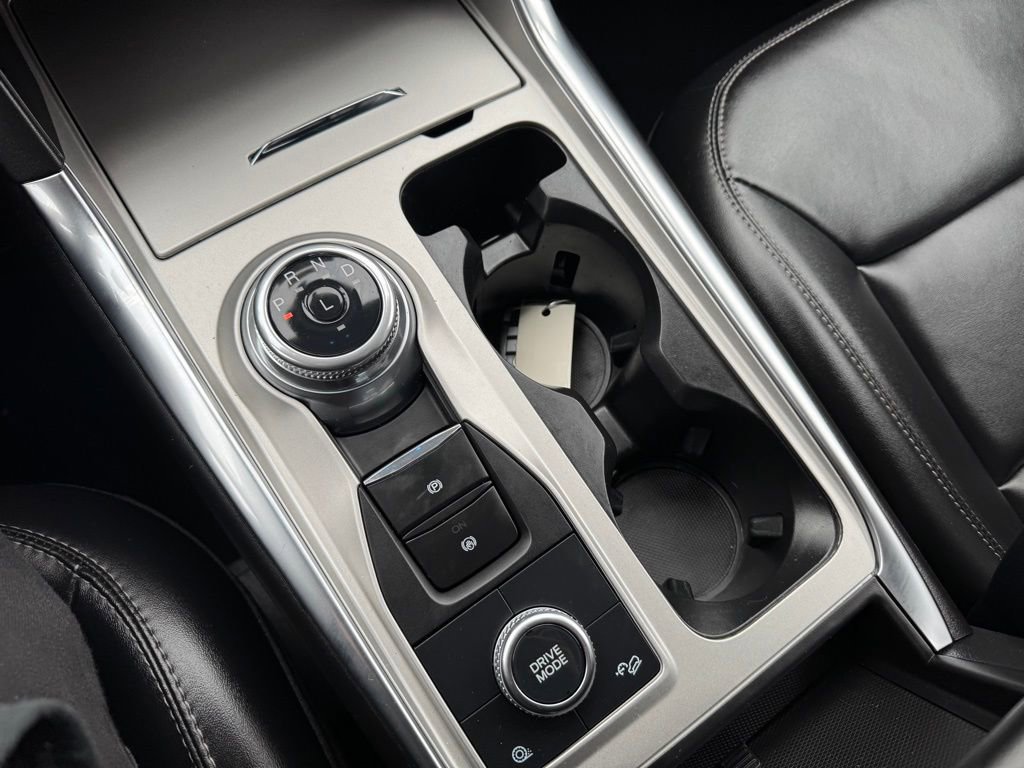 Certified 2023 Ford Explorer XLT w/ Equipment Group 202A image 27