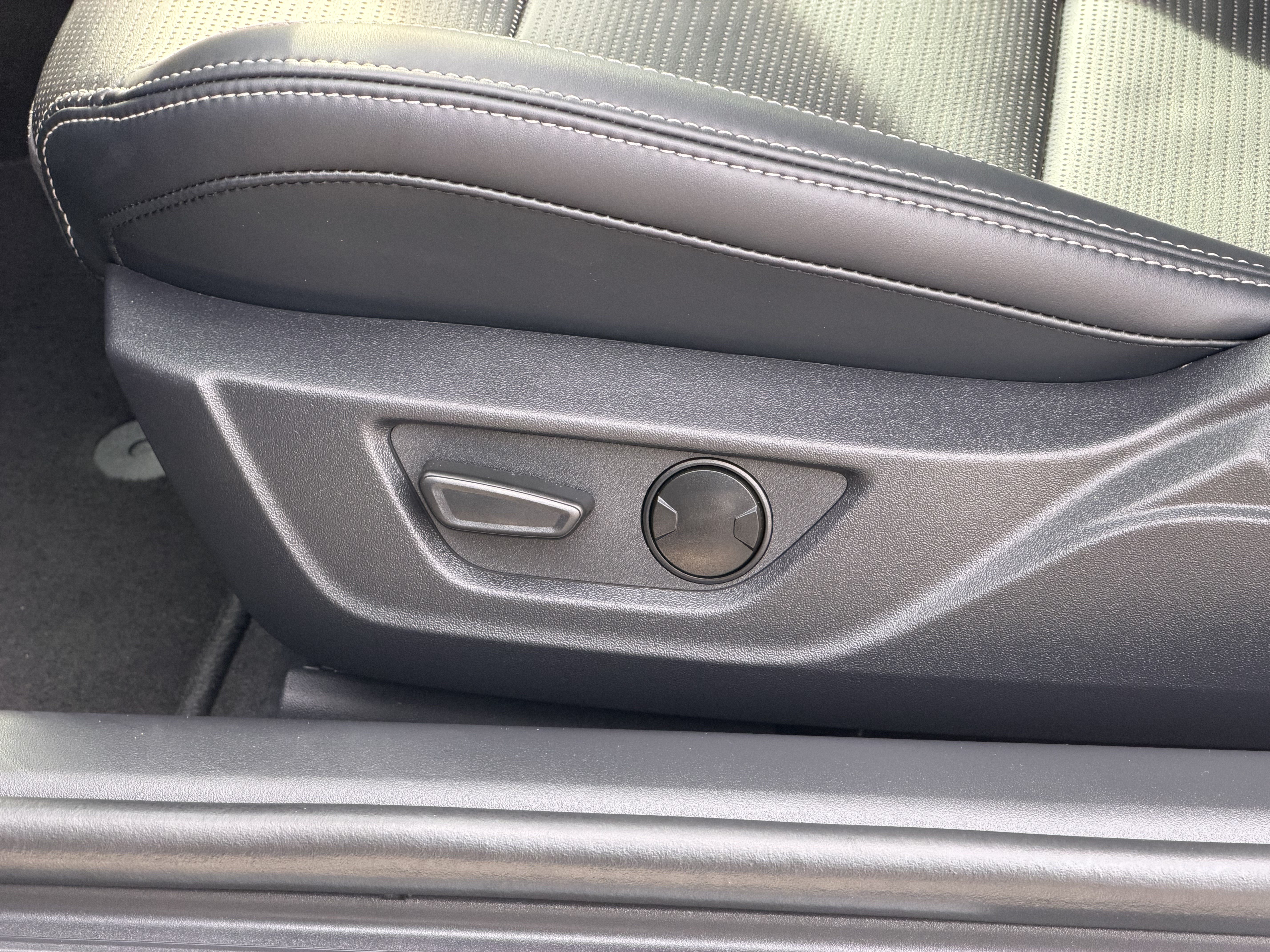 Certified 2025 Ford Mustang GT Premium RWD image 11