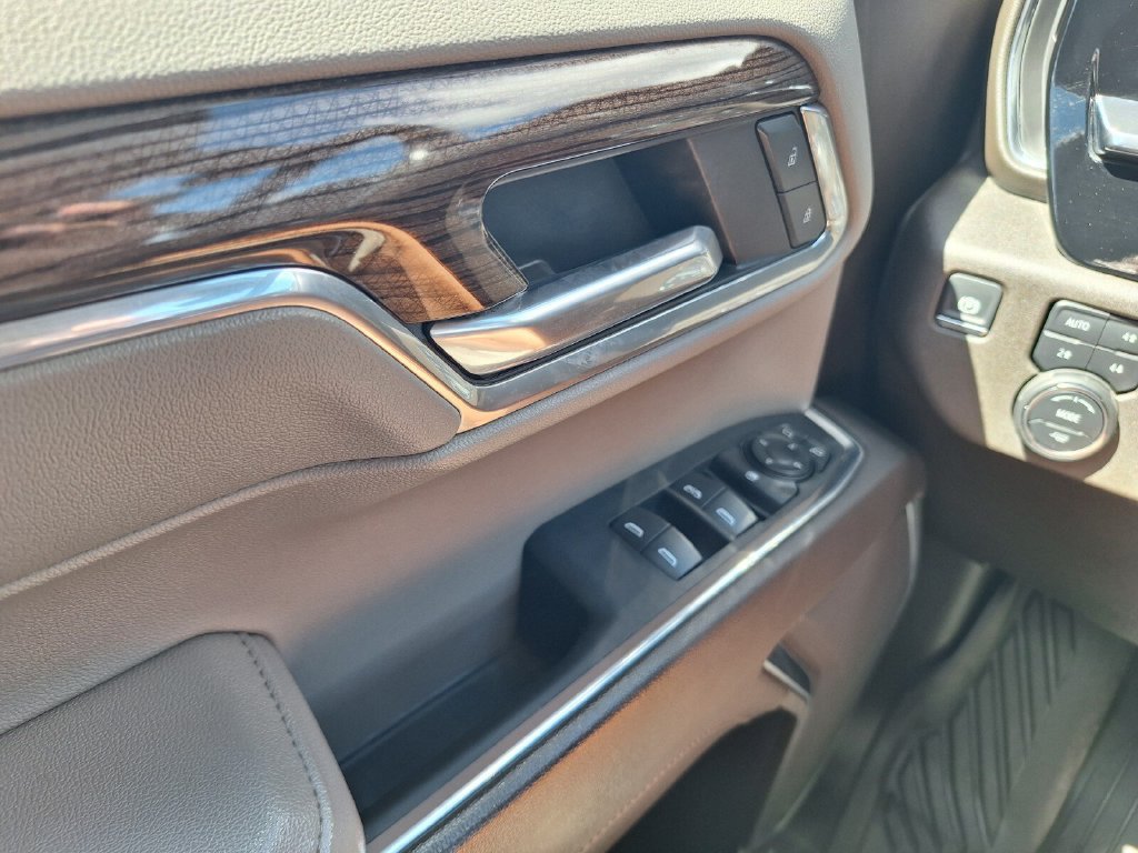 Used 2024 Chevrolet Silverado 1500 LT AWD/4WD image 17