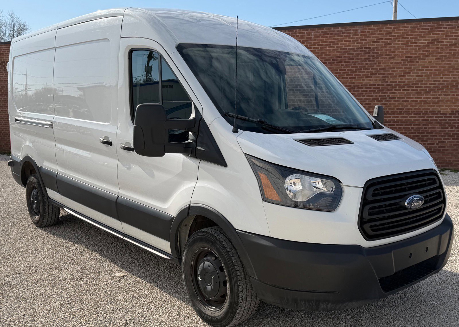 Certified 2019 Ford Transit 350 148 Medium Roof w/ Interior Upgrade Package image 7