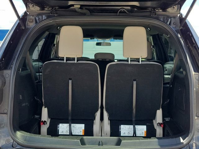 Certified 2018 Ford Explorer FWD image 11