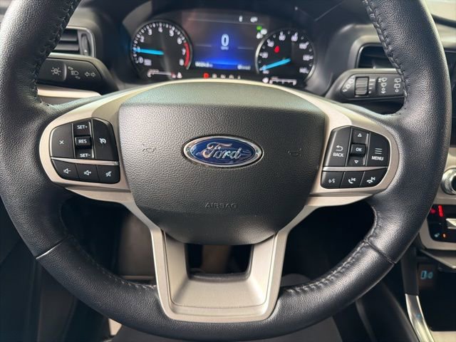 Certified 2022 Ford Explorer XLT w/ Equipment Group 202A image 29