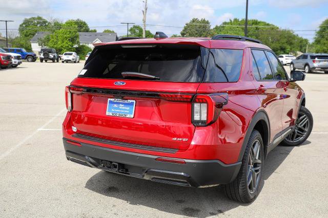 Certified 2025 Ford Explorer ST-Line w/ Premium Package AWD/4WD image 10