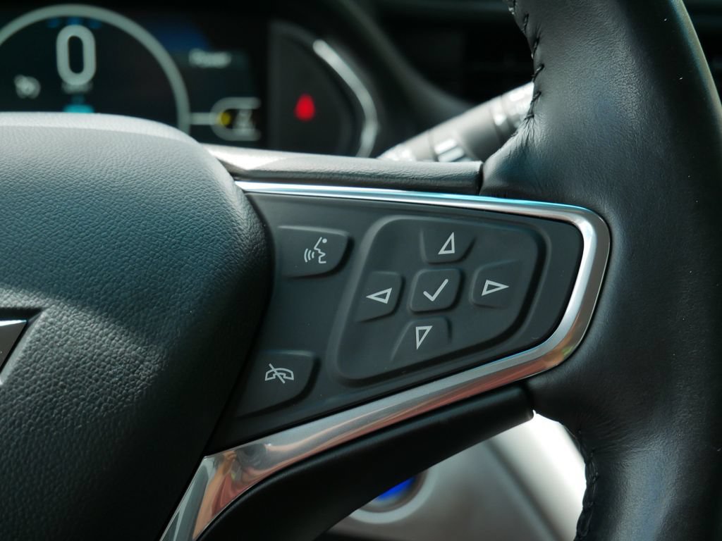 Used 2020 Chevrolet Bolt LT FWD image 18