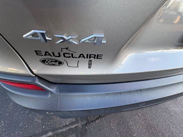 Used 2019 Jeep Cherokee Latitude Plus w/ Comfort/Convenience Group AWD/4WD image 10