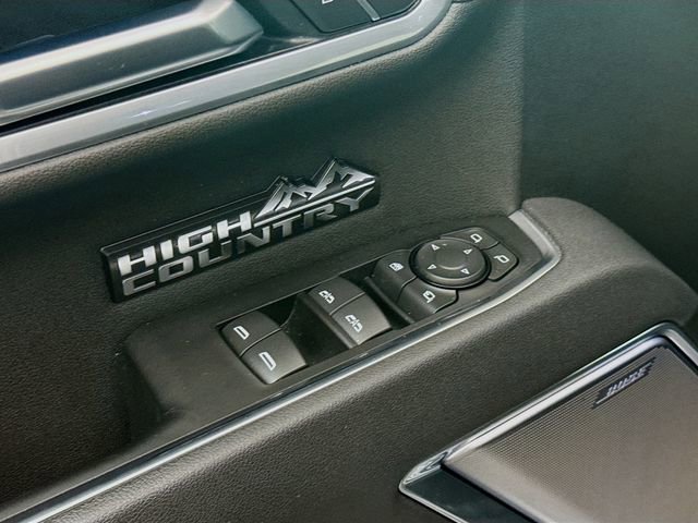 Used 2025 Chevrolet Silverado 1500 High Country w/ High Country Premium Package AWD/4WD image 18
