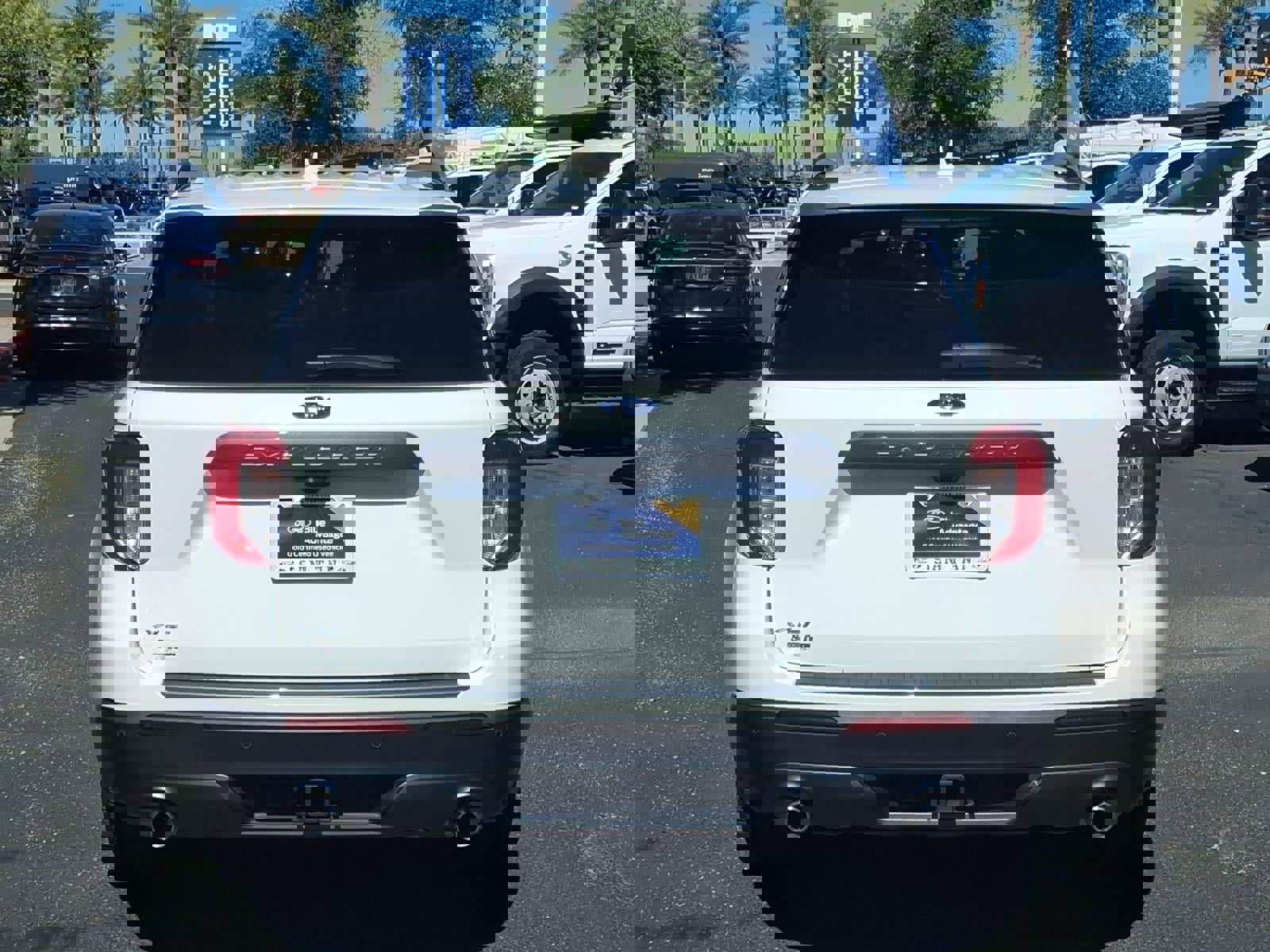 Certified 2023 Ford Explorer XLT w/ Equipment Group 202A image 4