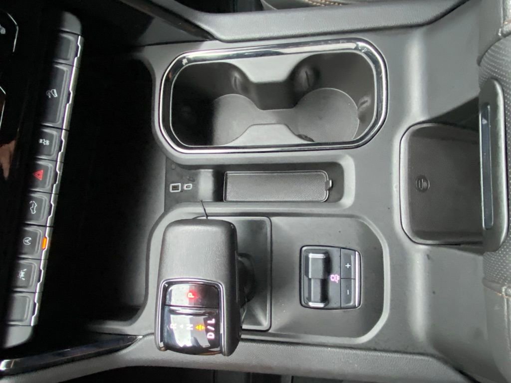Used 2022 GMC Sierra 1500 AT4 w/ AT4 Preferred Package AWD/4WD image 18