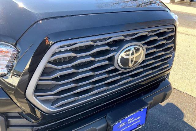 Used 2020 Toyota Tacoma TRD Off-Road w/ Technology Package image 32