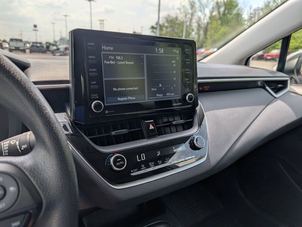 Used 2022 Toyota Corolla LE w/ LE Premium Package FWD image 14