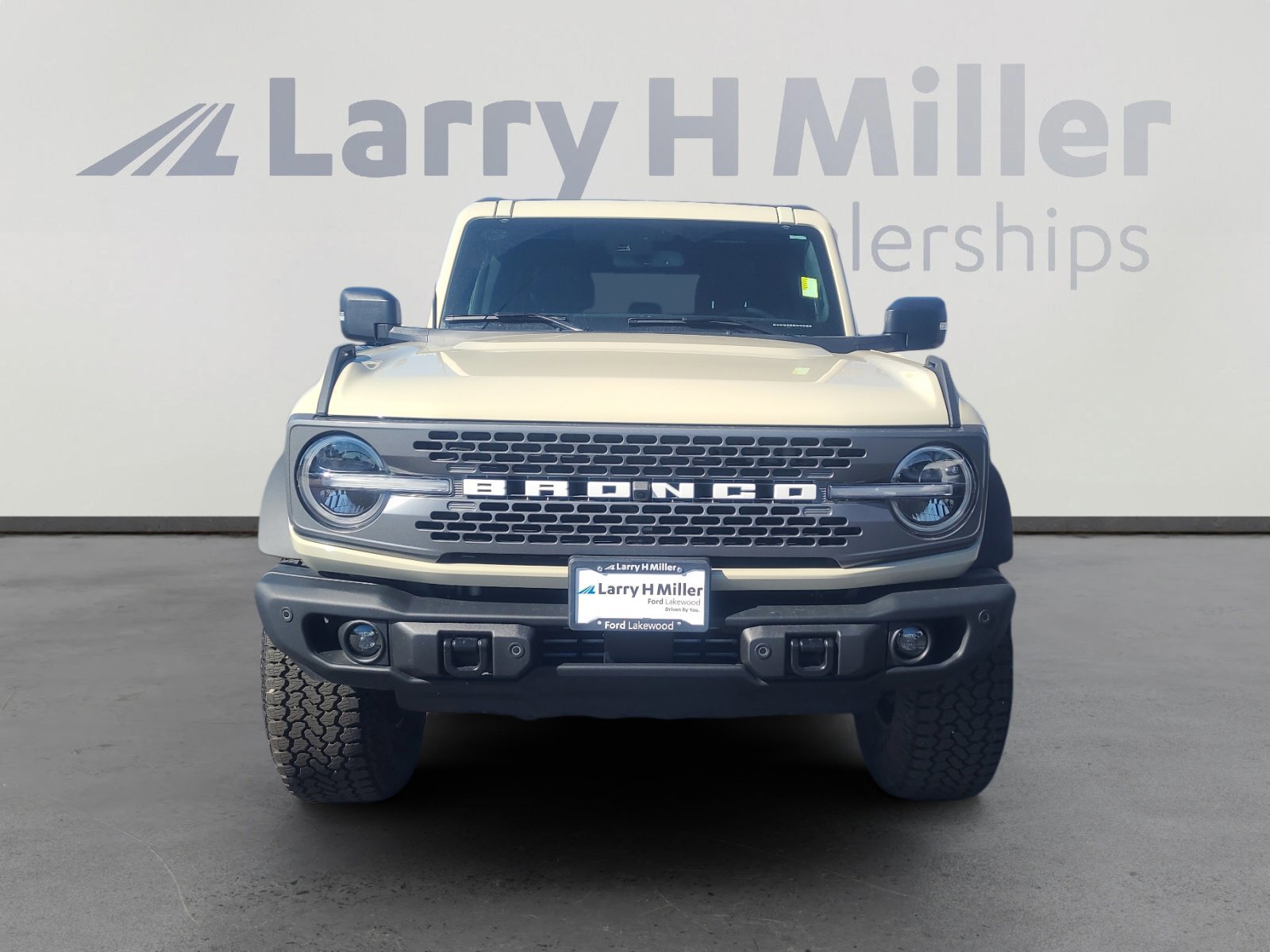 Certified 2025 Ford Bronco Badlands image 8