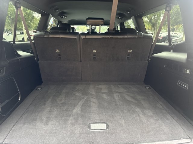 Used 2024 Jeep Wagoneer L Series II w/ Flexible Seating Group AWD/4WD image 6