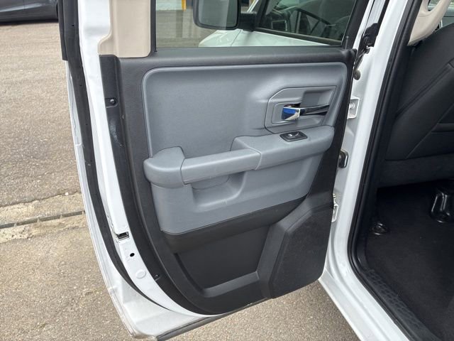 Used 2024 RAM 1500 Classic SLT image 25