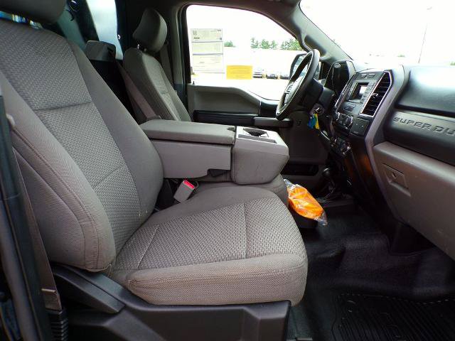 Certified 2017 Ford F550 4x4 Regular Cab Super Duty w/ Snow Plow Prep Package image 11
