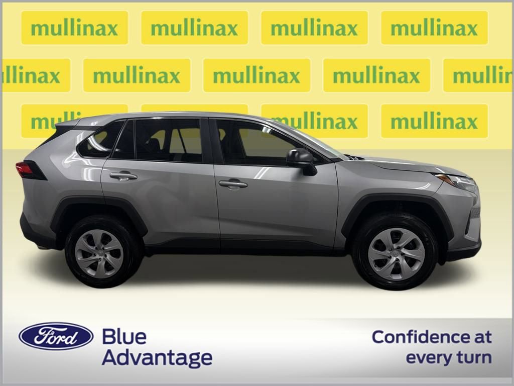 Used 2024 Toyota RAV4 LE image 2