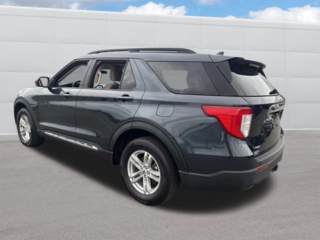 Certified 2022 Ford Explorer XLT w/ Class IV Trailer Tow Package image 3