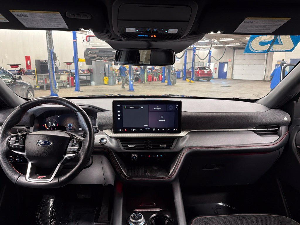 Certified 2025 Ford Explorer ST AWD/4WD image 14