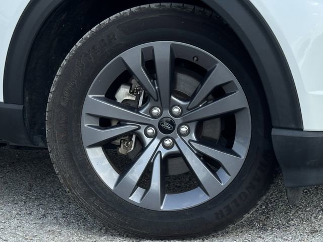 Certified 2022 Ford Explorer XLT w/ Equipment Group 202A image 33