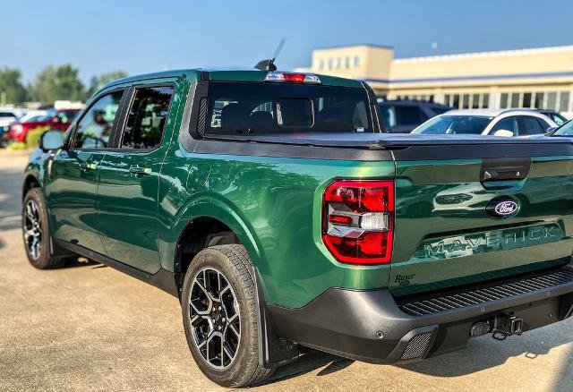 Certified 2025 Ford Maverick Lariat w/ 4K Tow Package AWD/4WD image 4
