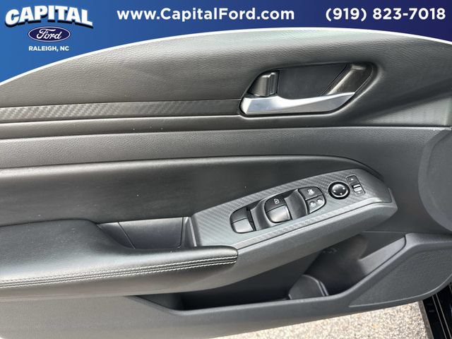 Used 2025 Nissan Altima 2.5 SV FWD image 20