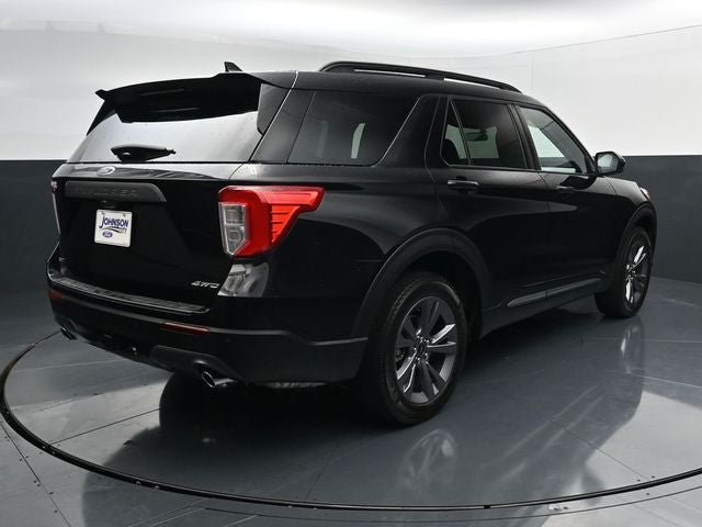 Certified 2023 Ford Explorer XLT w/ Equipment Group 202A AWD/4WD image 9