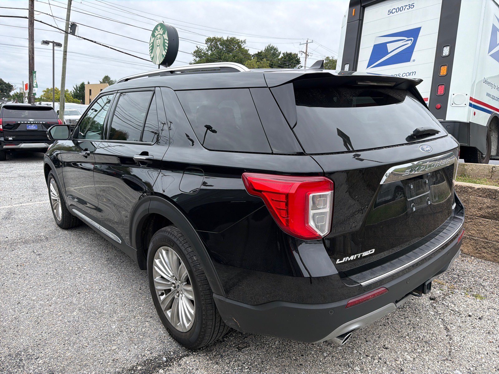 Certified 2023 Ford Explorer Limited w/ Limited Technology Package AWD/4WD image 8