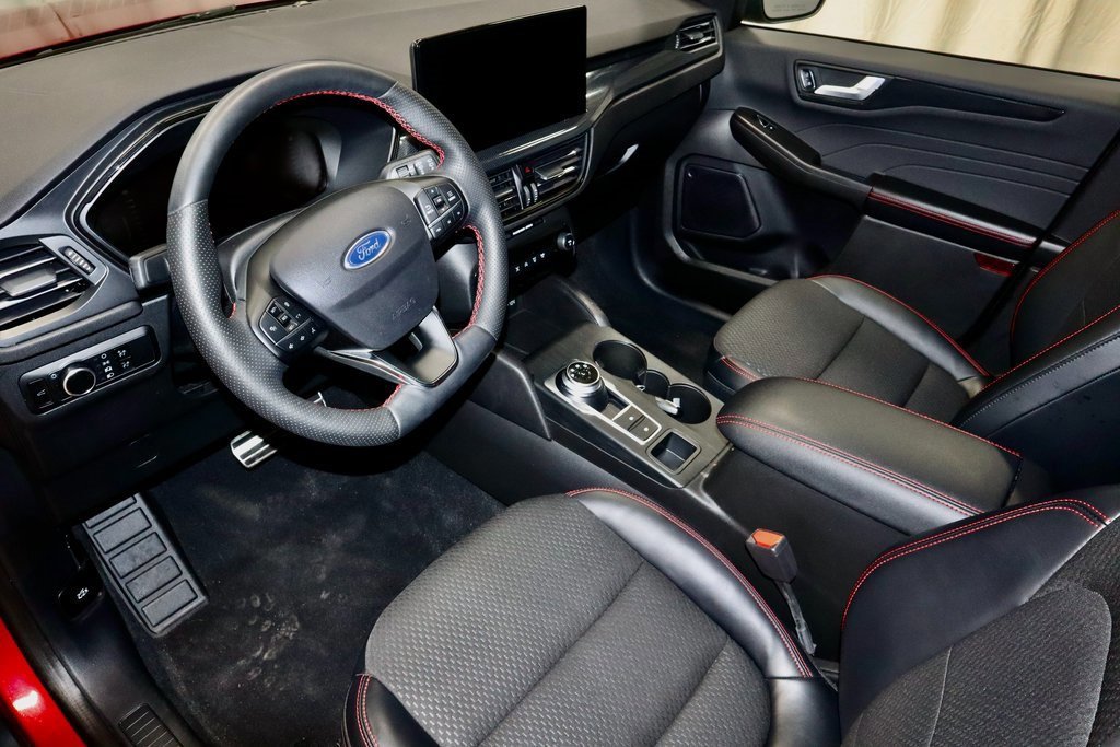 Certified 2023 Ford Escape ST-Line w/ Tech Pack #1 image 26