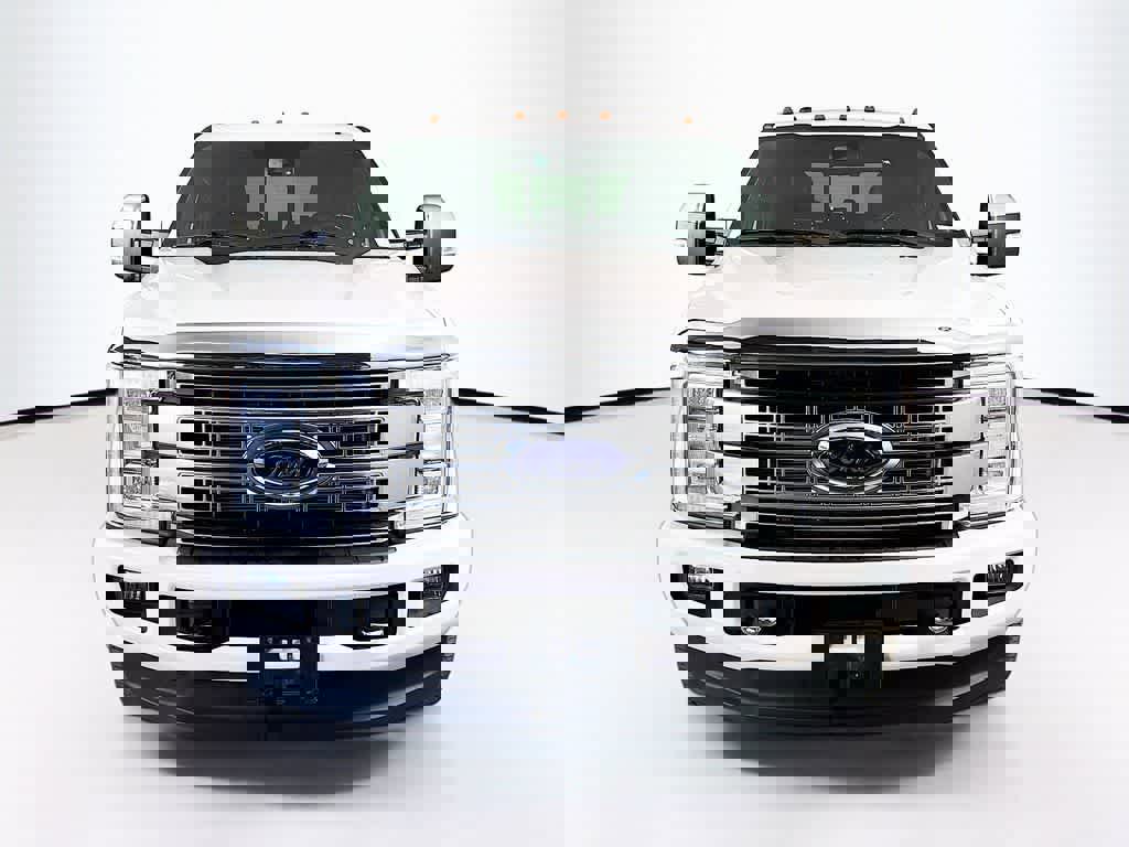 Certified 2018 Ford F350 Platinum w/ Platinum Ultimate Package image 6