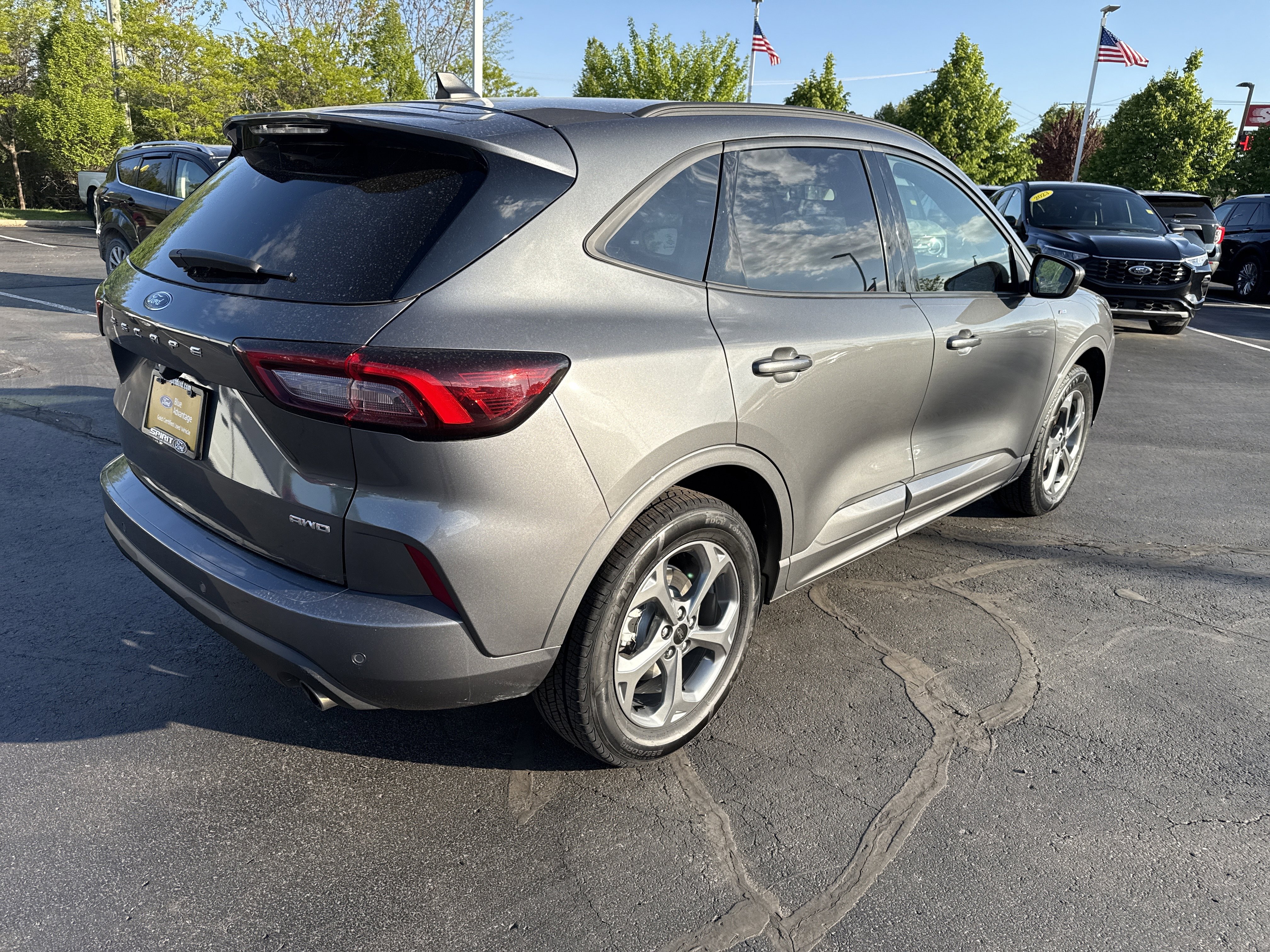 Certified 2023 Ford Escape ST-Line w/ Tech Pack #1 AWD/4WD image 9