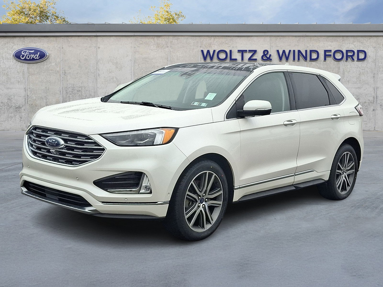 Certified 2019 Ford Edge Titanium w/ Equipment Group 301A image 6