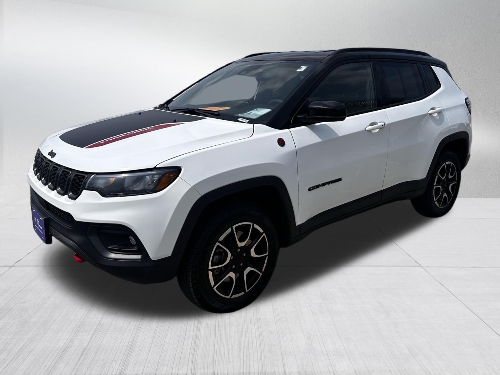 Used 2024 Jeep Compass Trailhawk AWD/4WD image 3