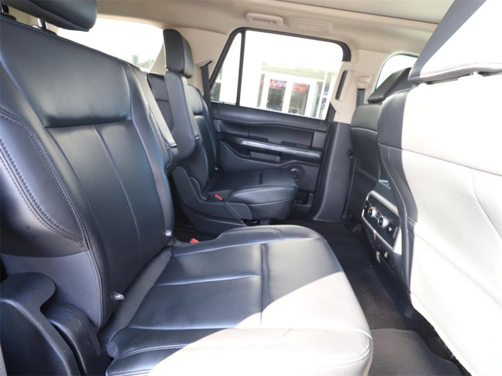 Certified 2022 Ford Expedition XLT image 24