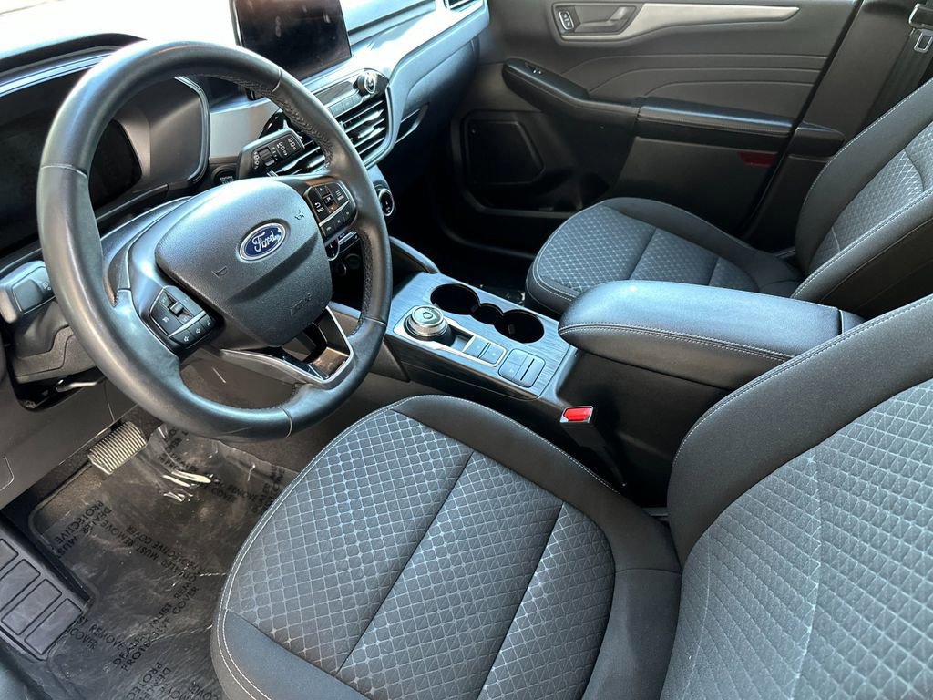 Certified 2023 Ford Escape Active FWD image 9