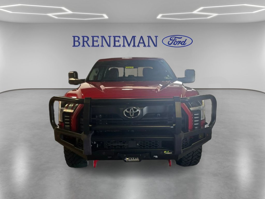 Used 2022 Toyota Tundra SR5 w/ SR5 Convenience Package AWD/4WD image 2
