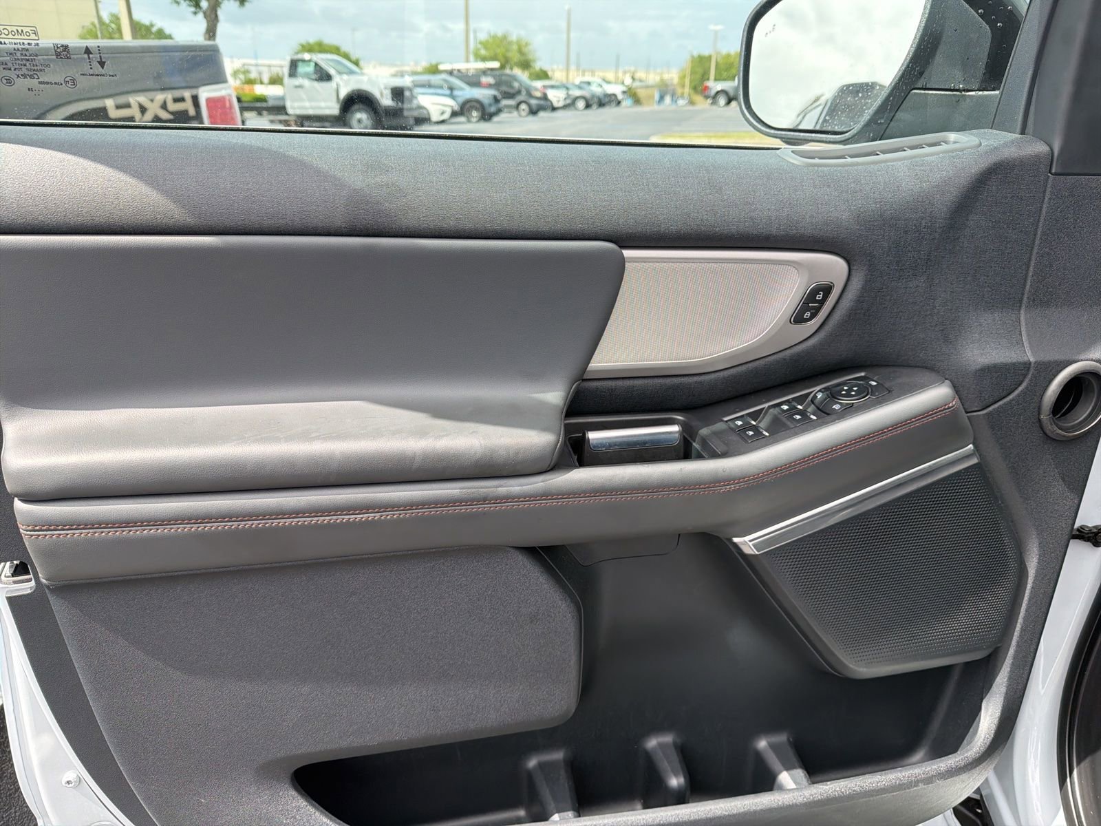 Certified 2025 Ford Expedition Active image 8