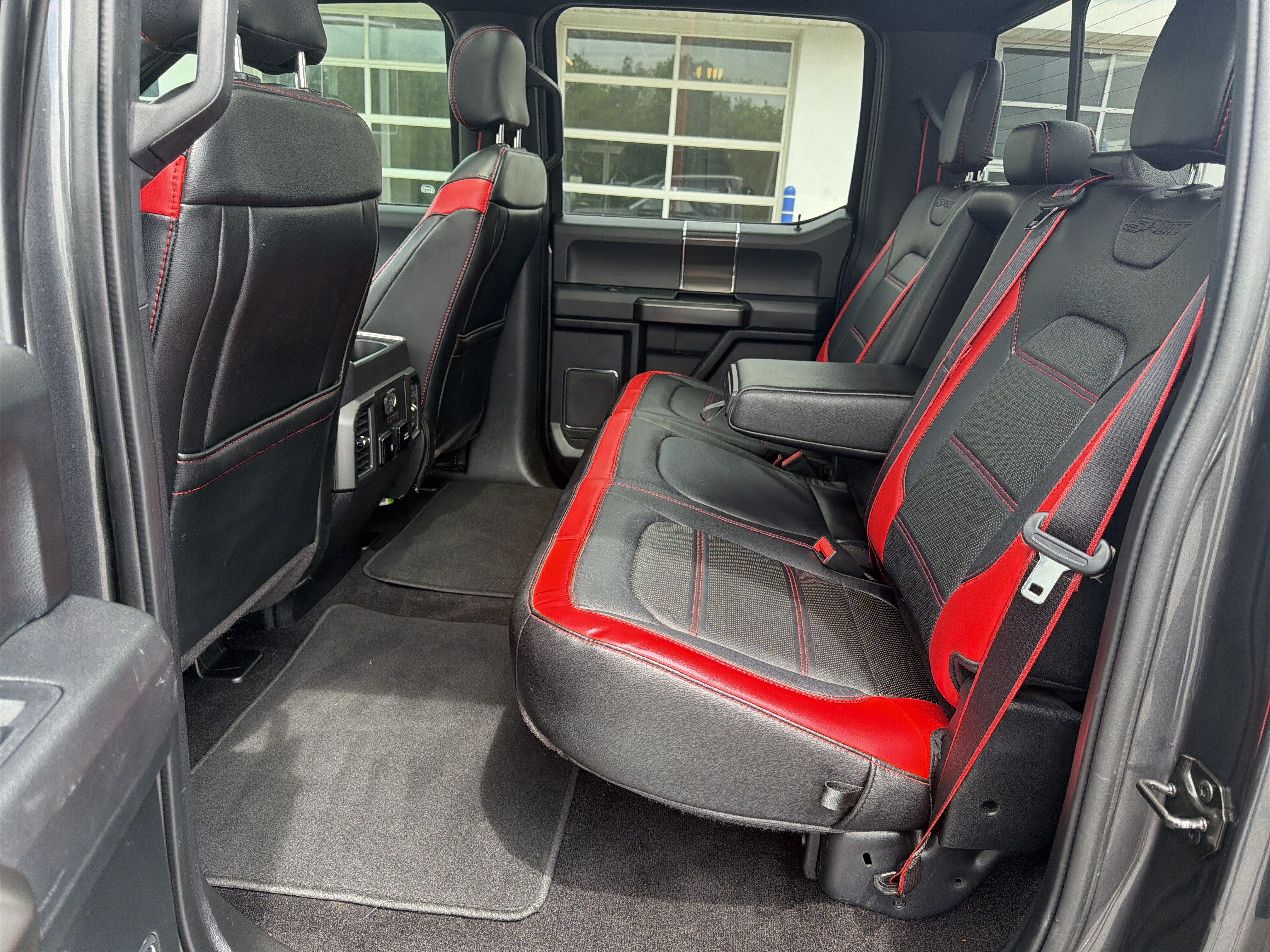 Certified 2019 Ford F150 Lariat w/ Equipment Group 502A Luxury AWD/4WD image 29