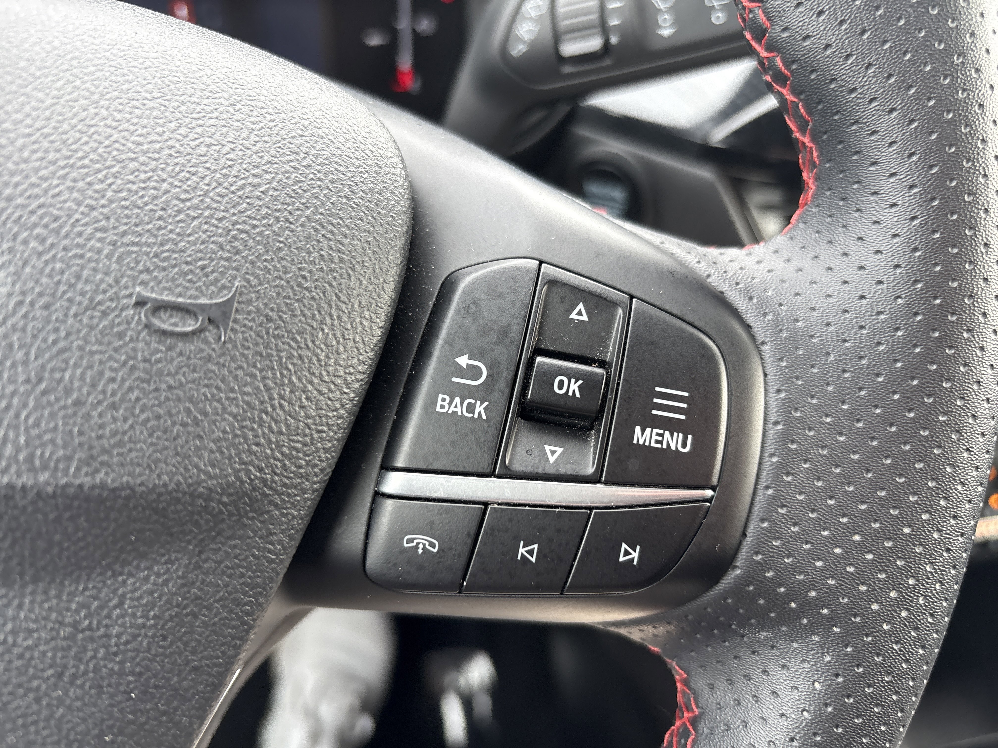 Certified 2025 Ford Escape ST-Line AWD/4WD image 21