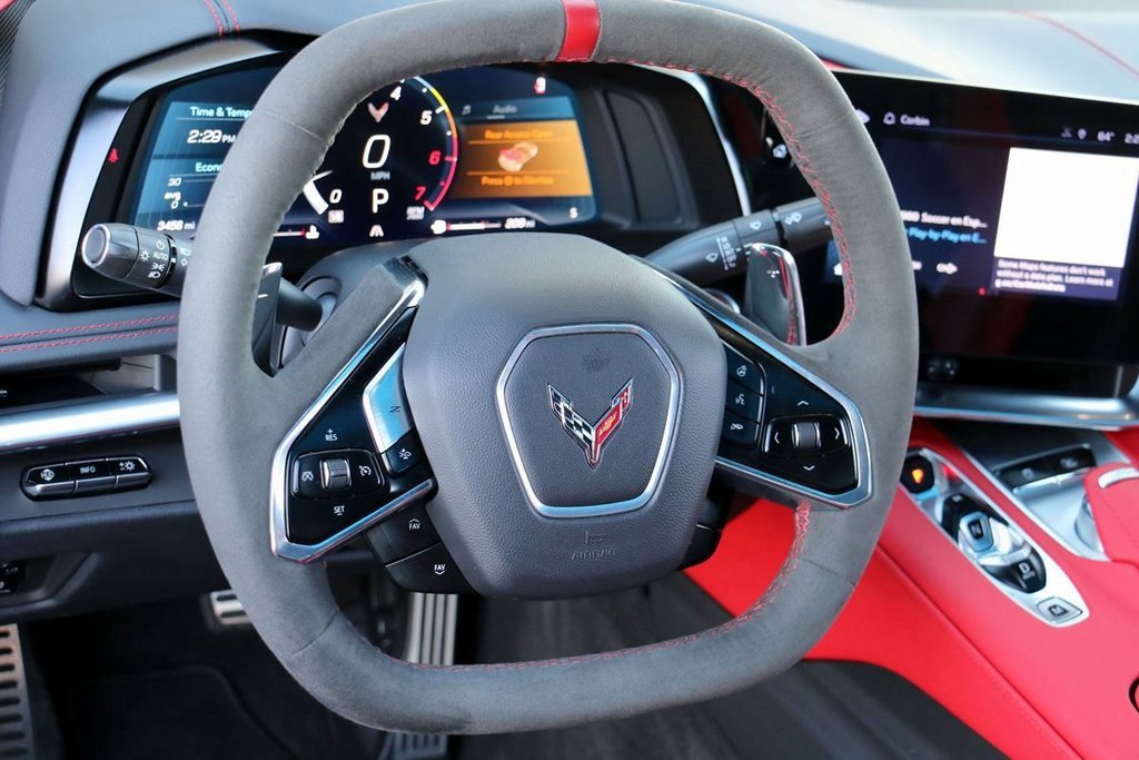 Used 2024 Chevrolet Corvette Stingray Preferred Cpe w/ 2LT image 21