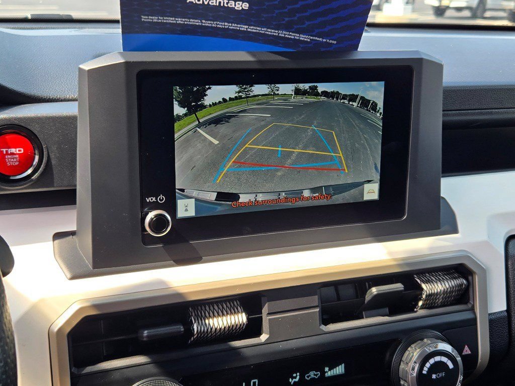 Used 2024 Toyota Tacoma TRD Off-Road AWD/4WD image 25