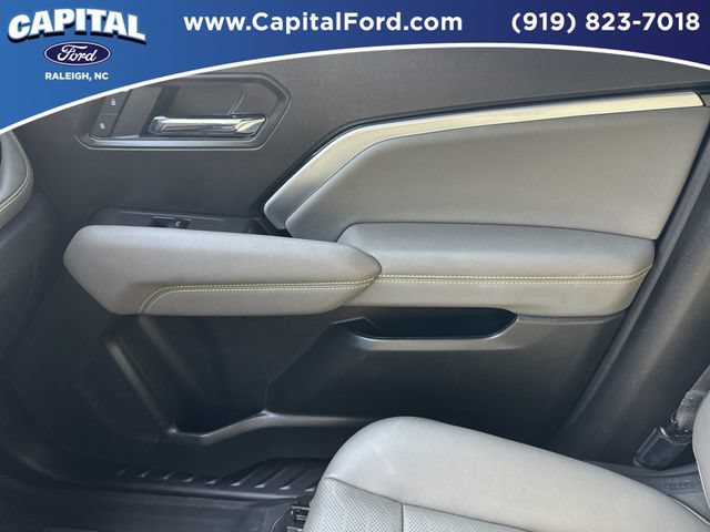 Used 2025 Chevrolet Colorado ZR2 w/ Technology Package AWD/4WD image 29