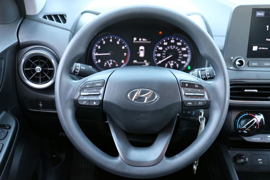 Used 2023 Hyundai Kona SE AWD/4WD image 21