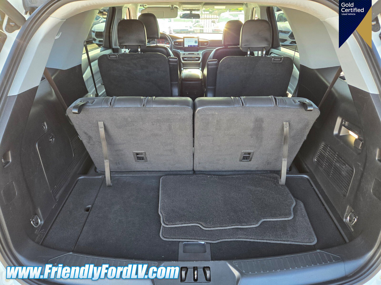 Certified 2022 Ford Explorer XLT w/ Equipment Group 202A image 12