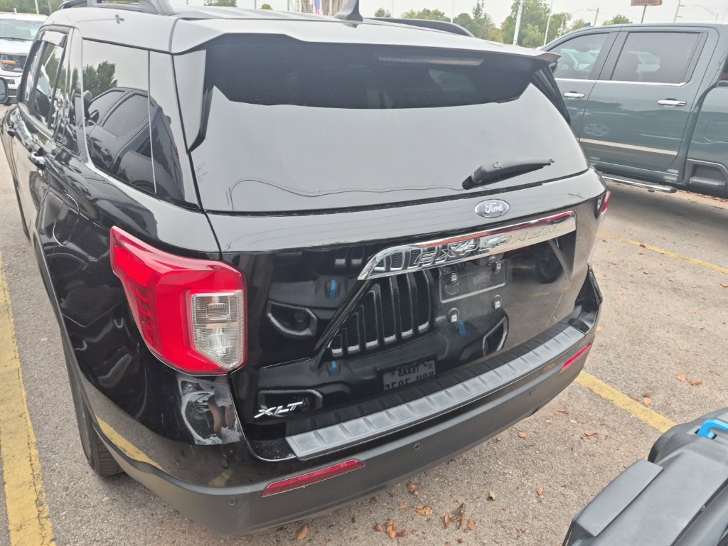 Certified 2022 Ford Explorer XLT RWD image 16