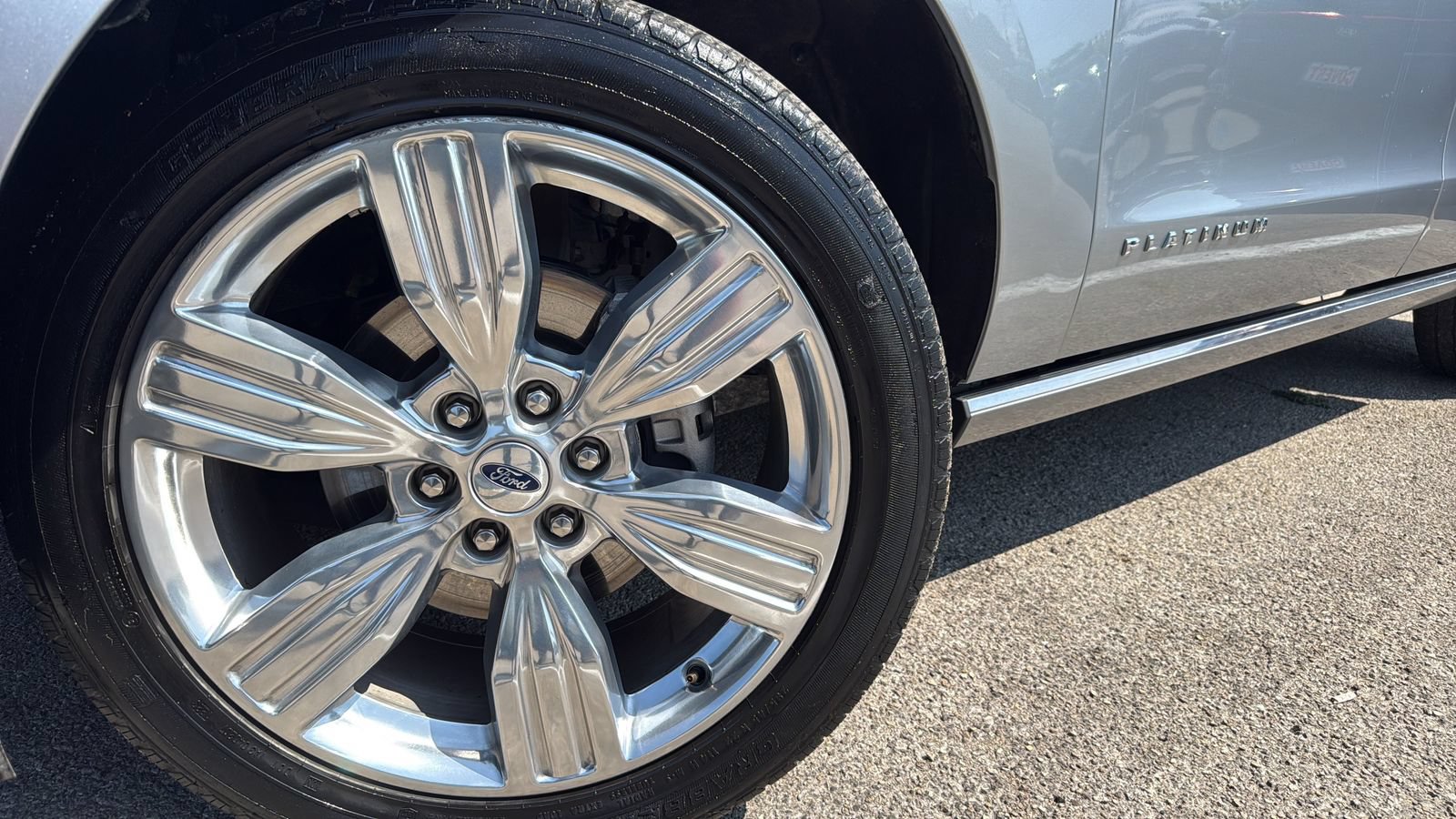Certified 2023 Ford Expedition Platinum AWD/4WD image 29